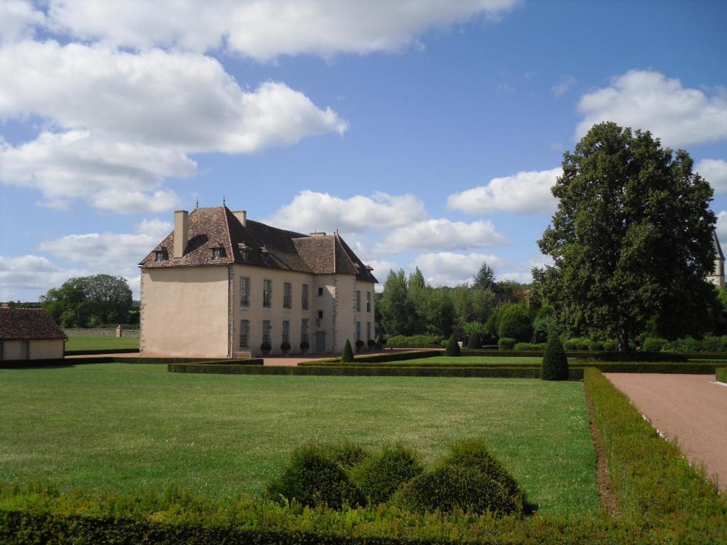 Les Residences Du Chateau De Vianges Esterno foto